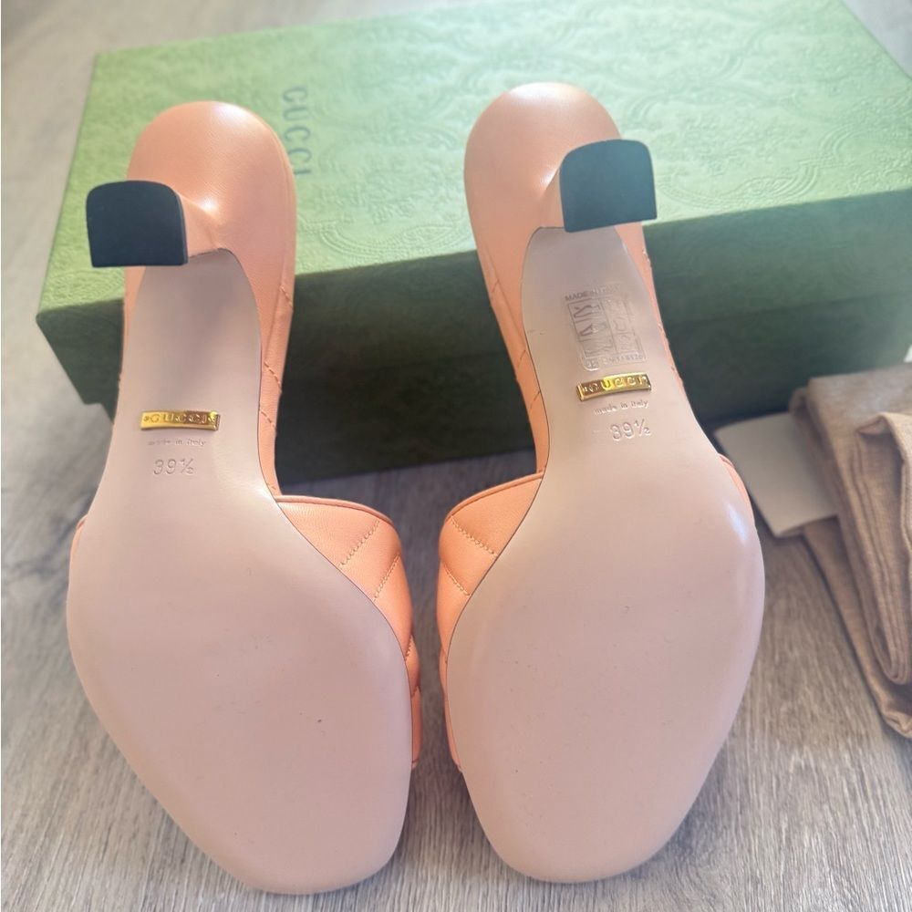 Gucci GG marmont quilted sandals - Picture 3 of 5